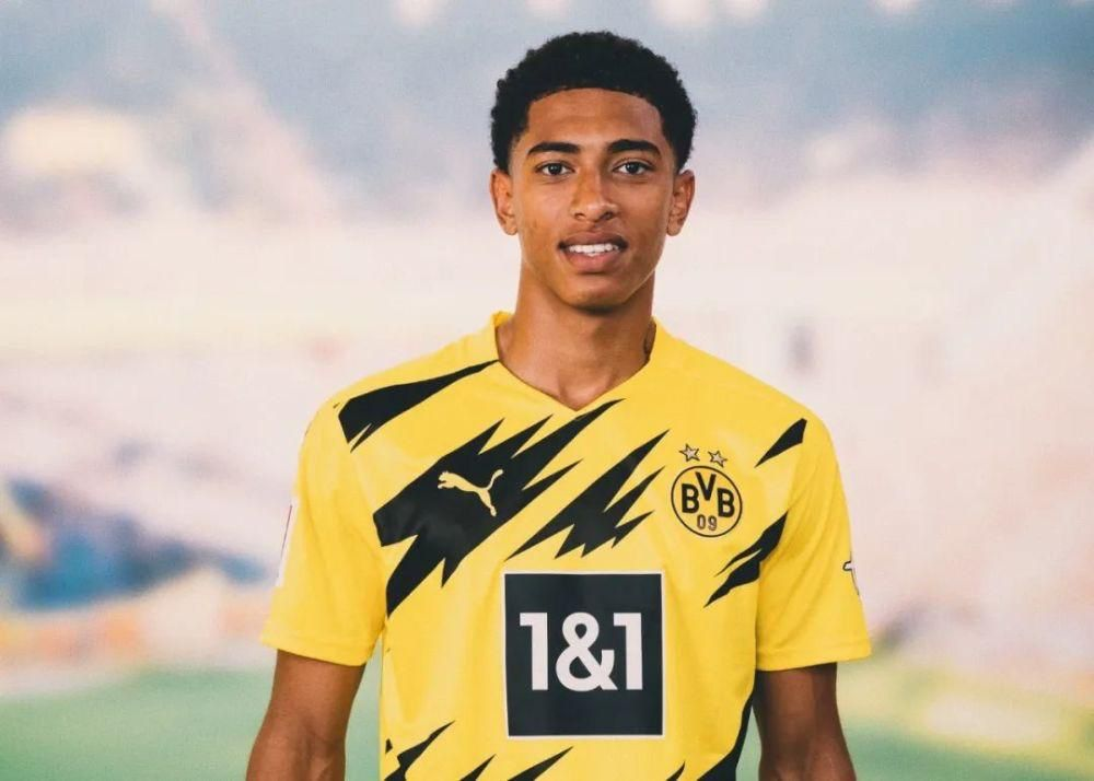 现国手、年薪550万，打个杯赛场均3分！球迷：单换郭艾伦就这实力？