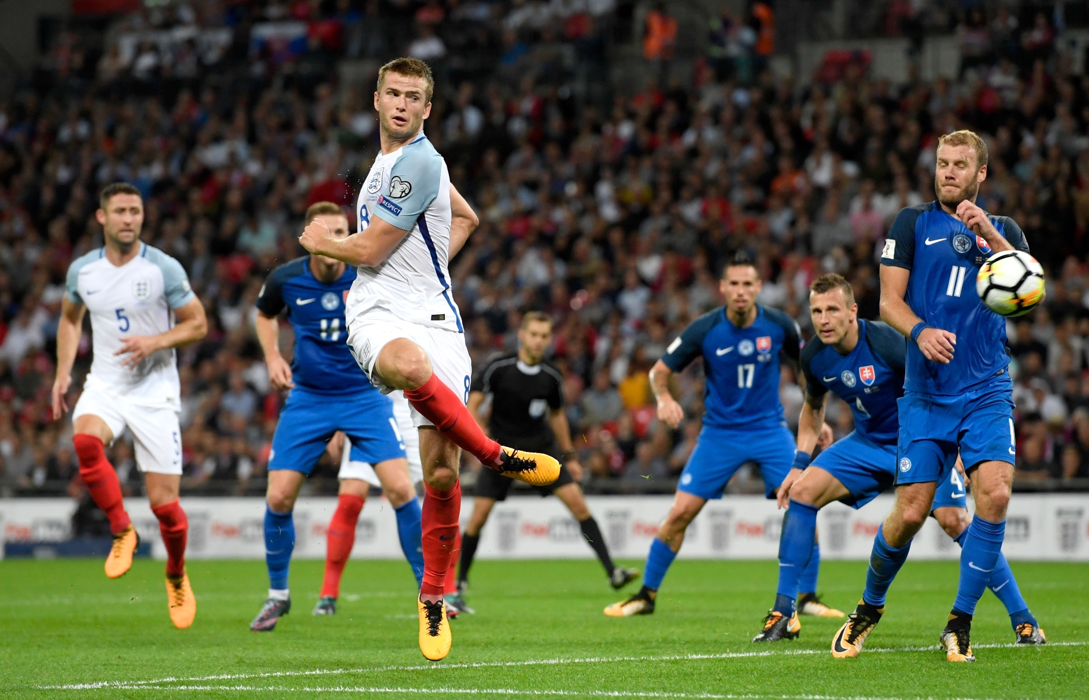 足球文化与城市精神