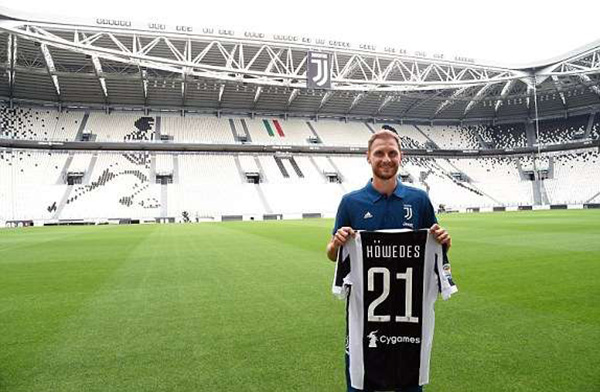 雷速西甲评选：双响+读秒绝杀，黄潜新星莫里罗当选第14轮MVP