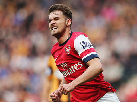 重庆铜梁龙签下山东泰山B队球员张英凯